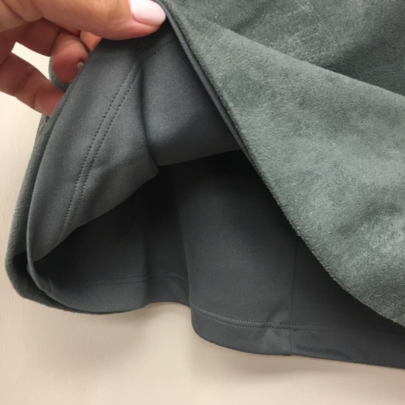 Laundry faux suede mini skirt with belt - Picture 4 of 6